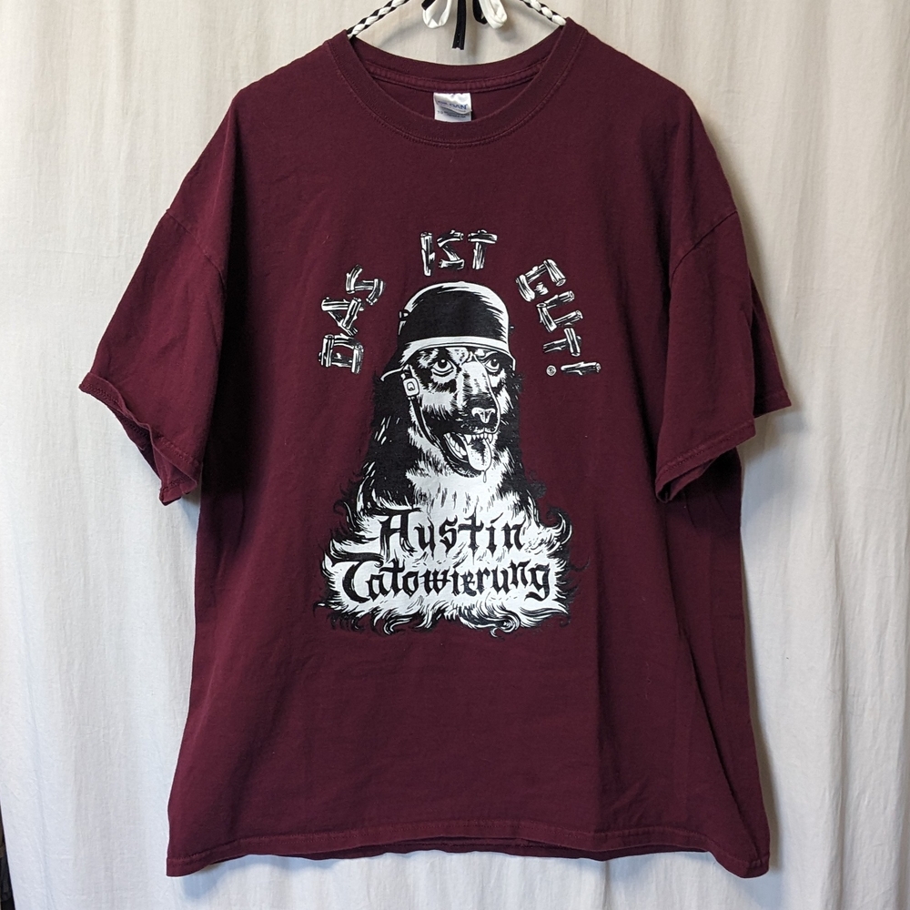 Gildan Maroon Graphic Tee
